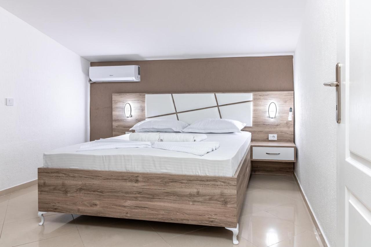 Apart-Hotel Prestige Ulcinj Extérieur photo