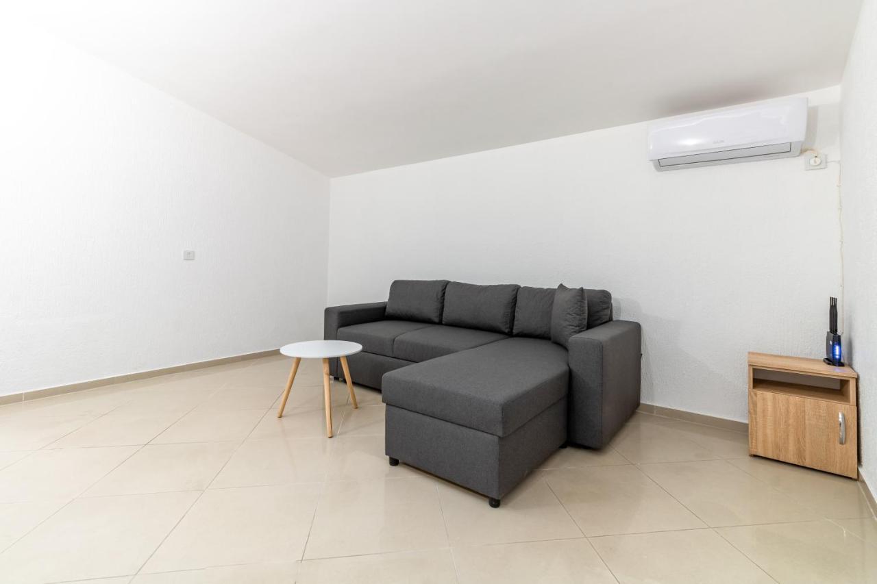 Apart-Hotel Prestige Ulcinj Extérieur photo