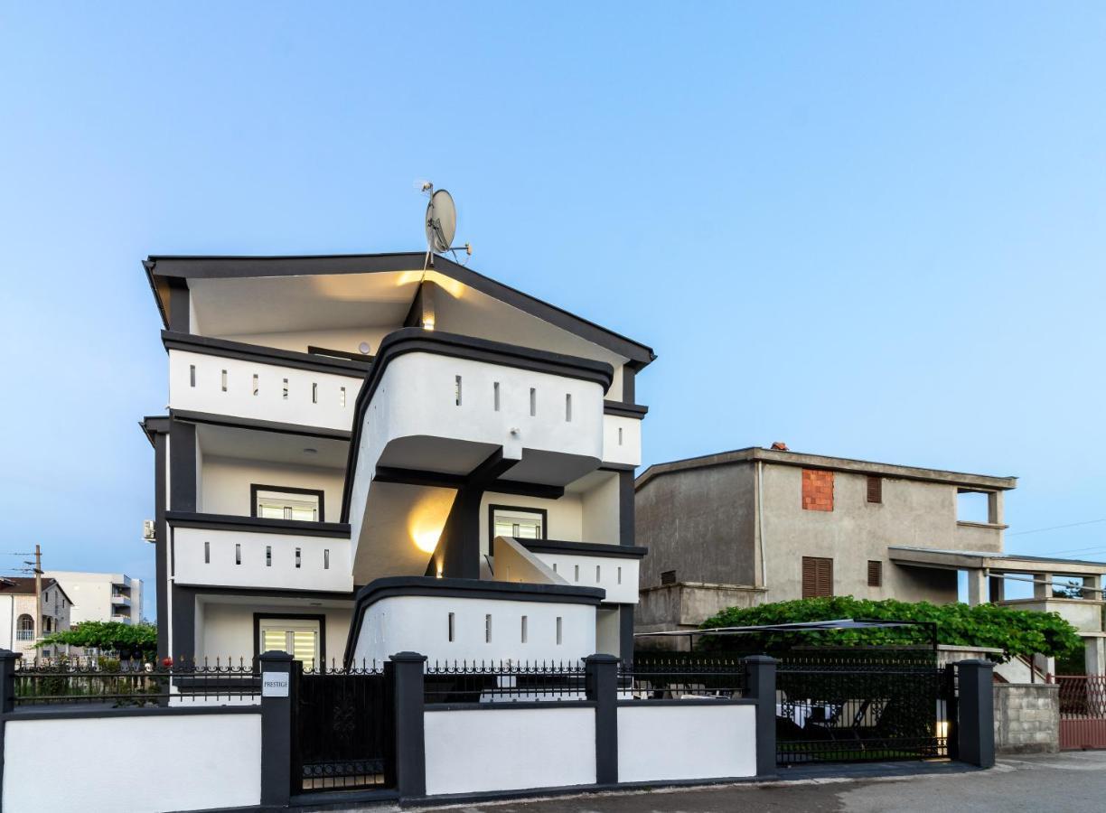 Apart-Hotel Prestige Ulcinj Extérieur photo