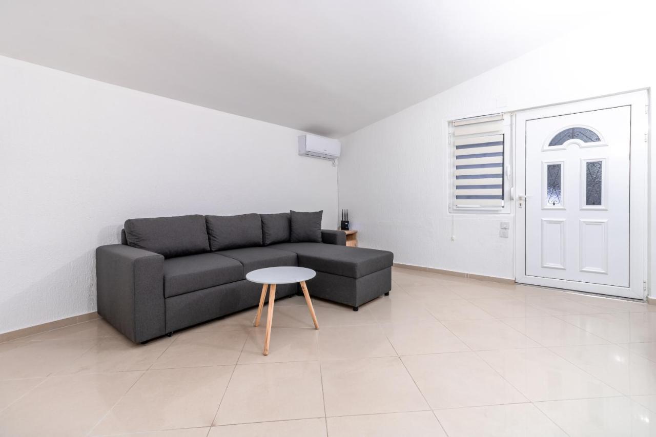 Apart-Hotel Prestige Ulcinj Extérieur photo
