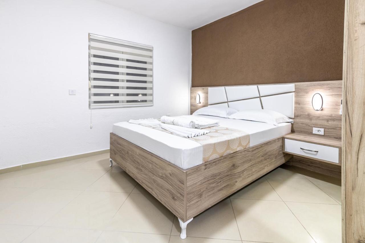 Apart-Hotel Prestige Ulcinj Extérieur photo